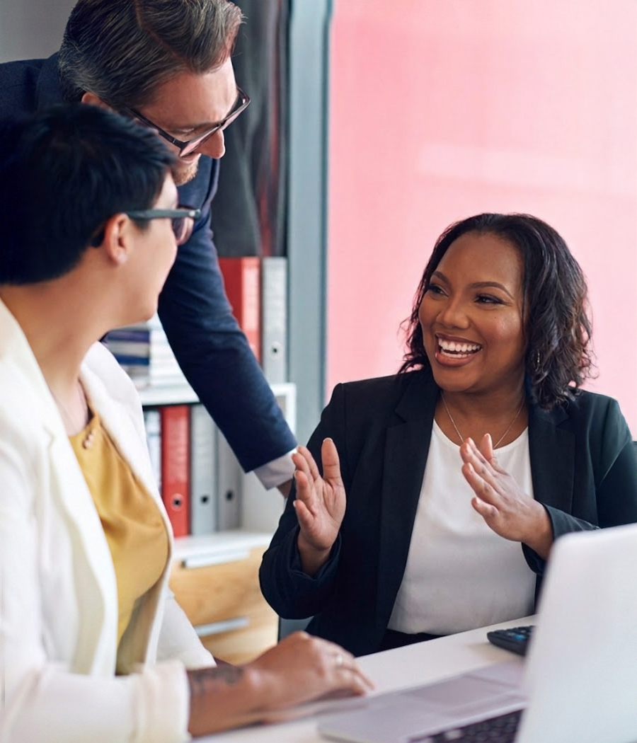 DeShaunté Freeman working with a small business team on HR strategy